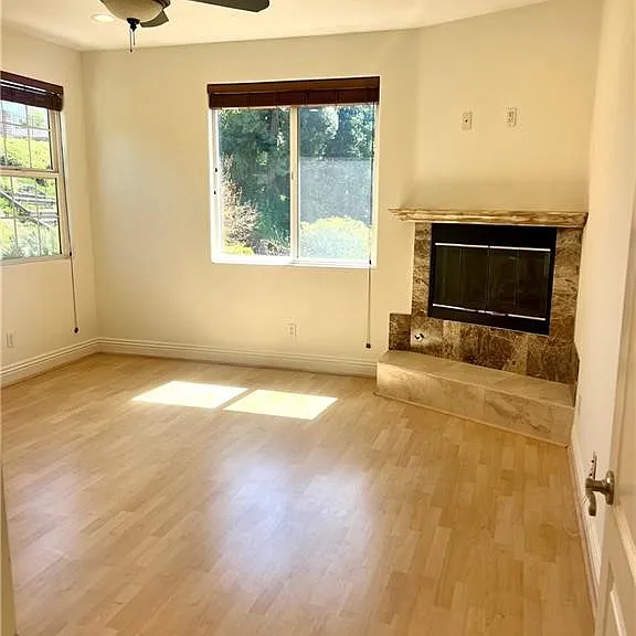 25292 De Salle St — Photo 14