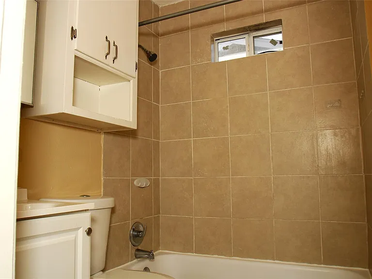 520 McKee St — Photo 12