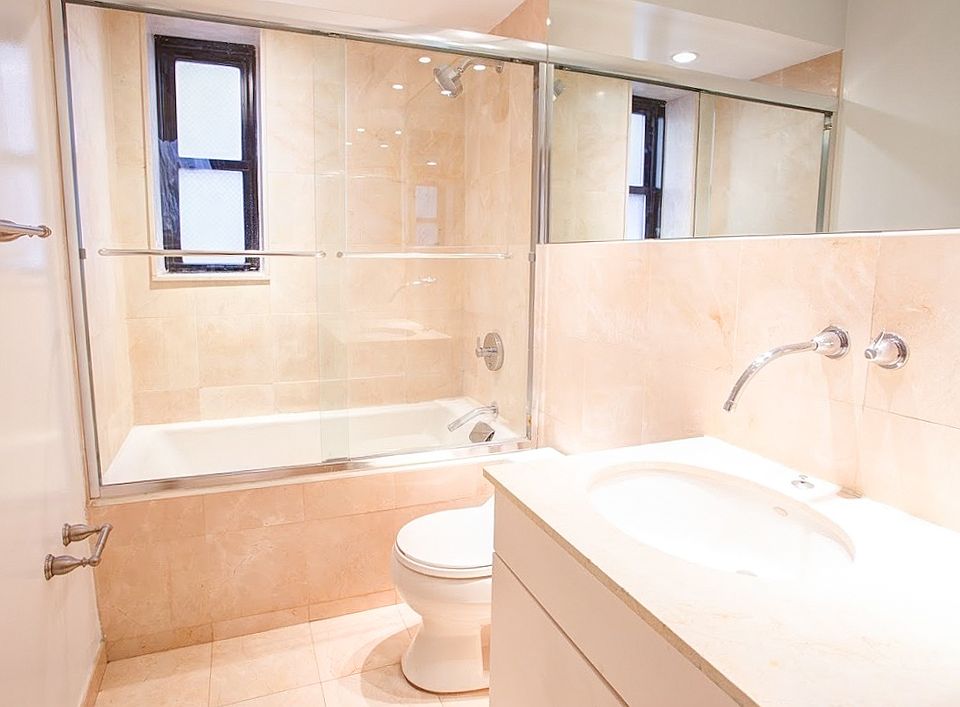 2nd image of 315 W 57th St APT 12J