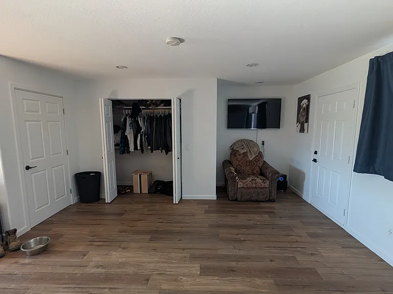 290 Magpie Way — Photo 6