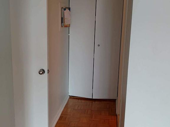 5th image of 2000 Broadway APT 22D