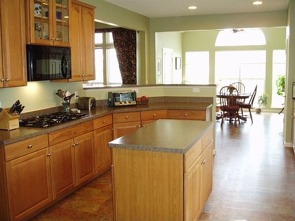 4th image of 987 Caribou Run Ln