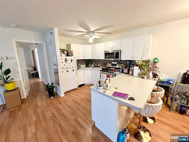 336 Bloomfield Ave #3B — Photo 3