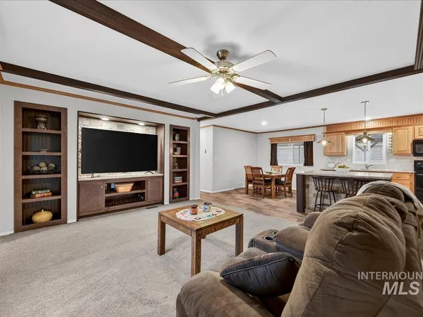 5692 N Confederate Ln, Garden City, ID 83714