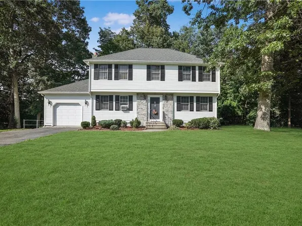 434 New River Rd, Manville, RI 02838