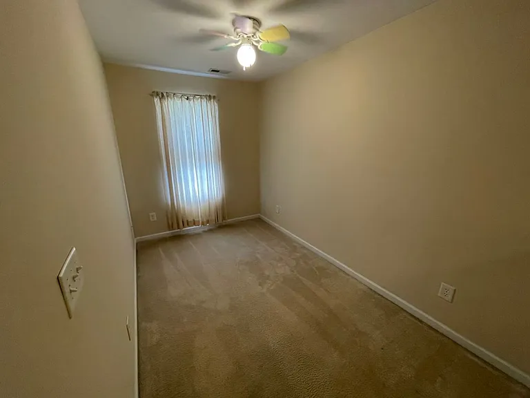107 Fanwood Ct — Photo 15