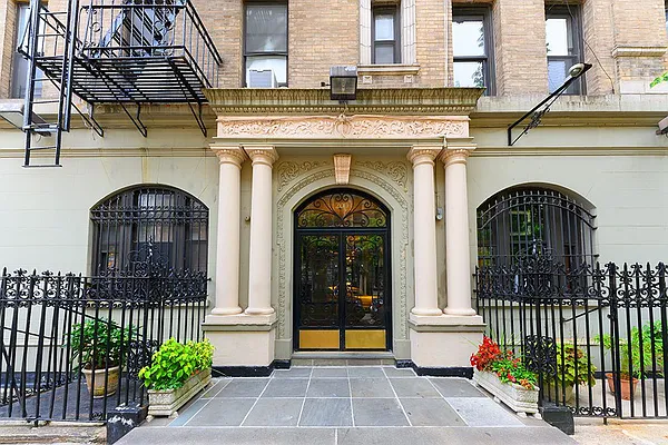 Rented by Nest Seekers International | media 26