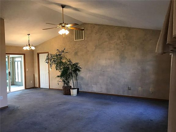 2nd image of 1422 Langdon Dr
