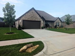 308 Wandering Way, Ardmore, OK 73401