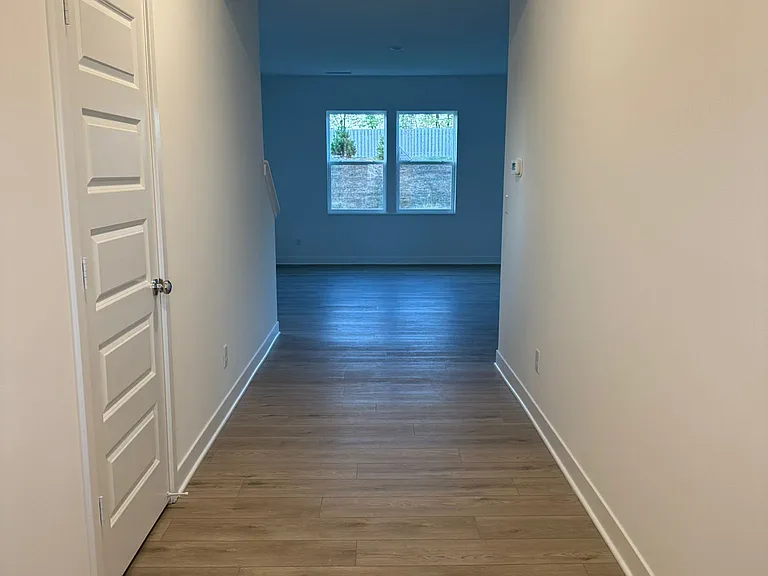 15370 Farrington Way — Photo 11