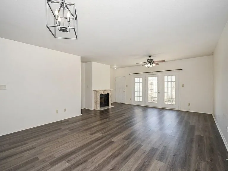 338 Wilcrest Dr #338 — Photo 4
