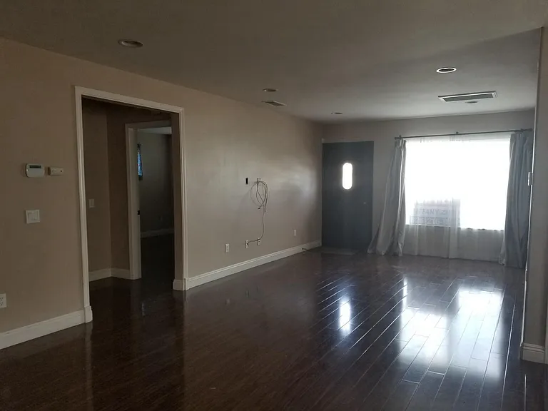 6361 Lemon Ave — Photo 5