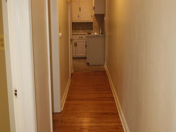3rd image of 35 S Linwood Ave