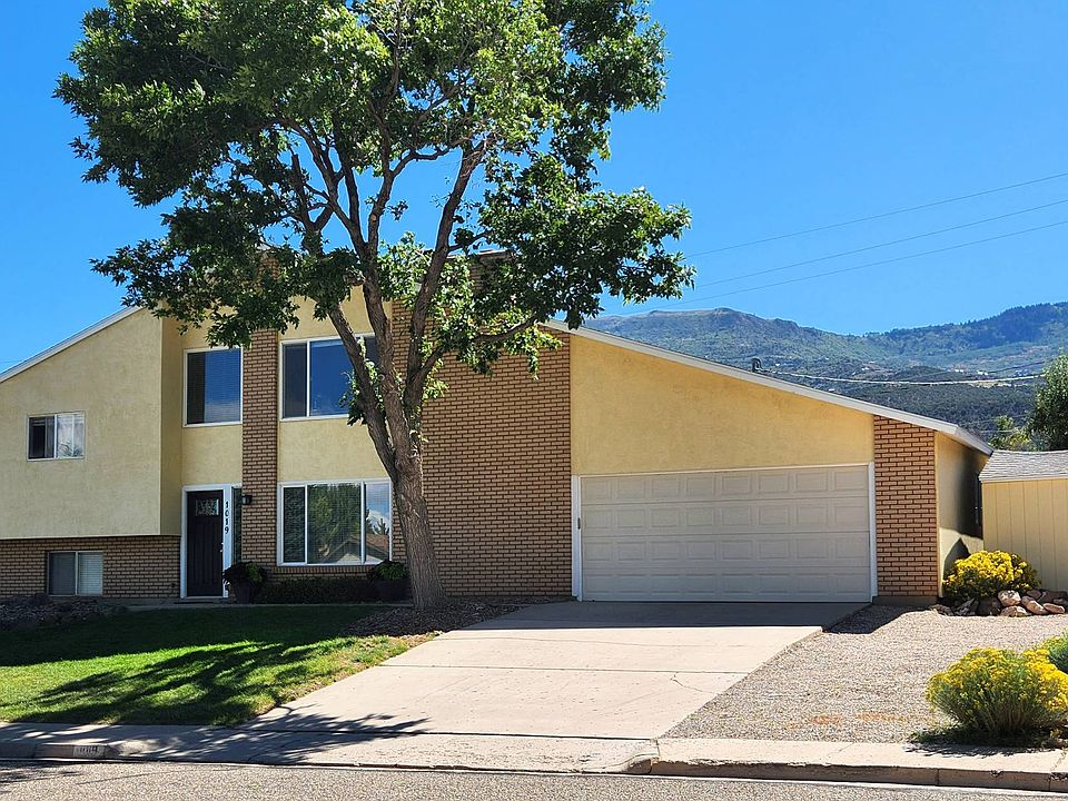 1st image of 1019 W Cedar Knls S