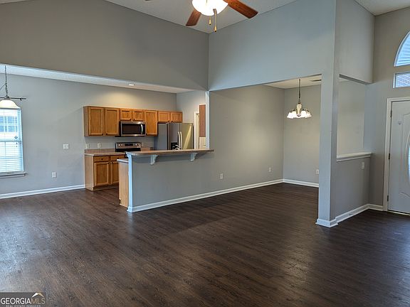 4th image of 501 Amsonia Cir