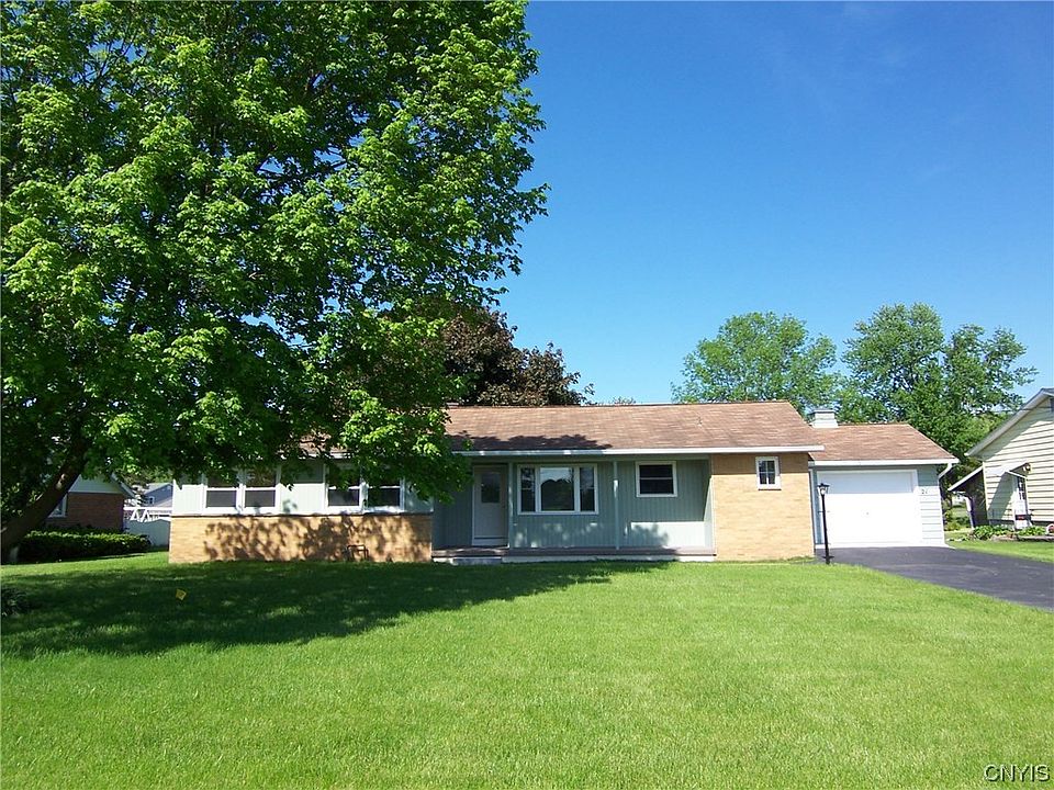 1st image of 21 Black Ave W