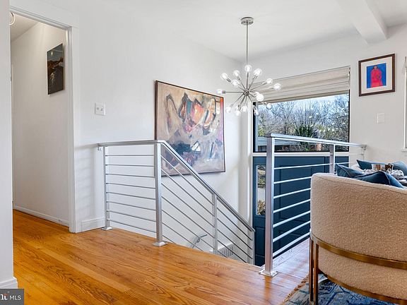 4th image of 4028 Honey Ln
