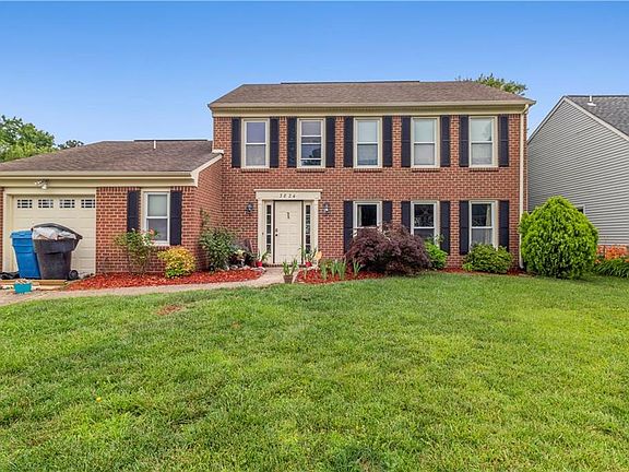 3rd image of 3824 Meadowbridge Ln
