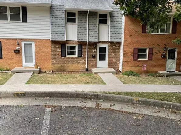 1904 Sussex Rd, Blacksburg, VA 24060