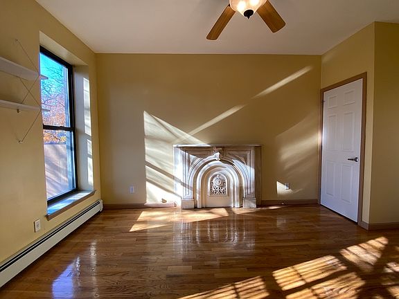 4th image of 1098 Dean St #2