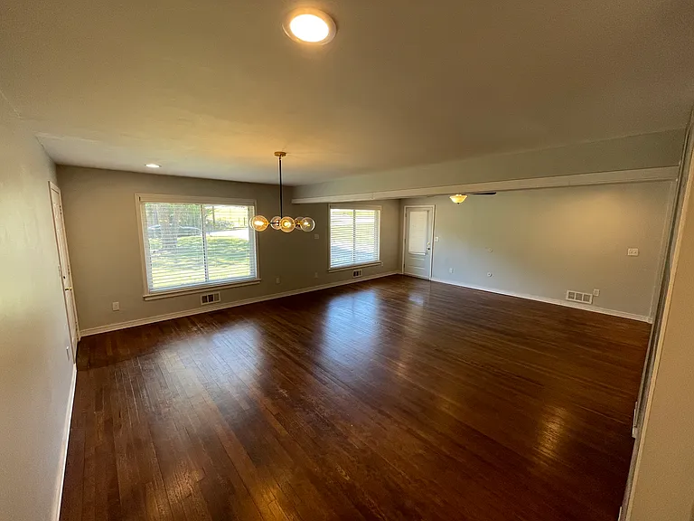 869 Jefferson Ave — Photo 5