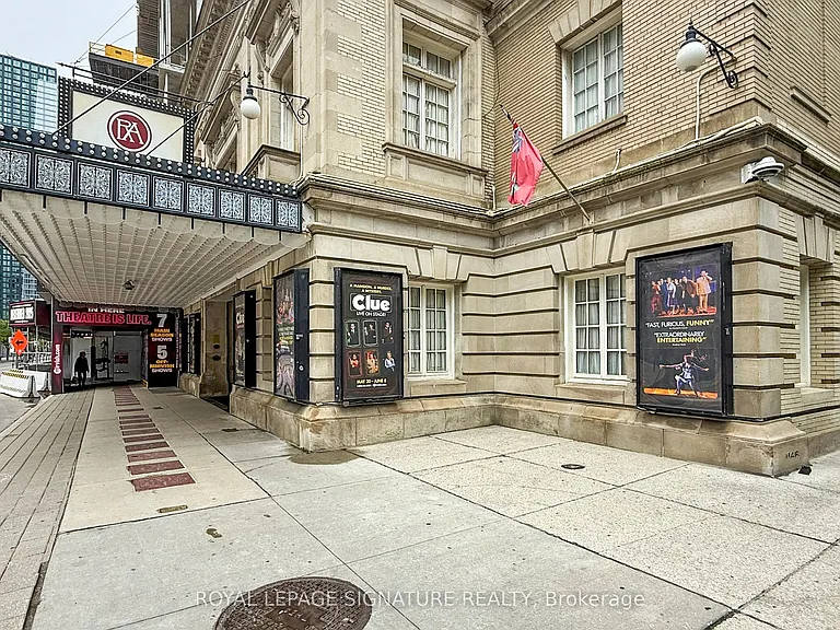 224 King St W #1406 — Photo 24