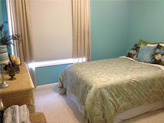 5th image of 1504 Barrywood Cir W