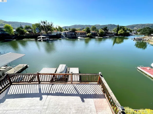 668 Keys Blvd, Clearlake Oaks, CA 95423