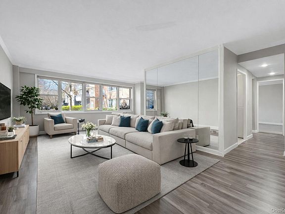 3rd image of 240 Garth Road #2G2