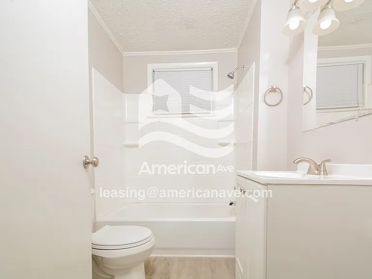 1774800_014_wm_-_bathroom_13322581.jpg