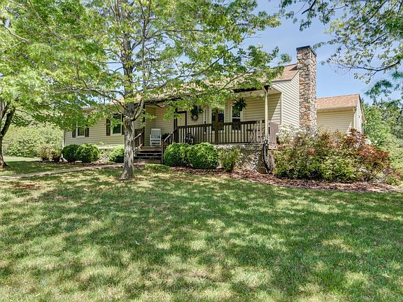 2nd image of 151 Anderson Pl