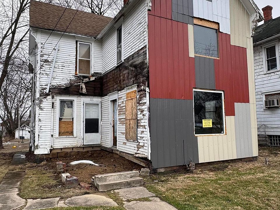 1st image of 223 Hedges St