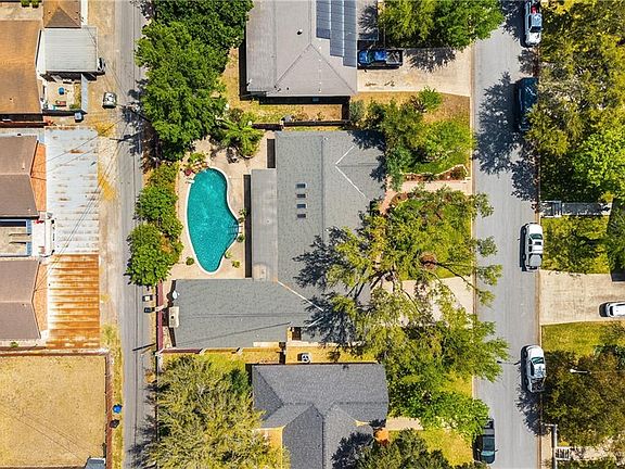 3rd image of 1500 Marigold Ave