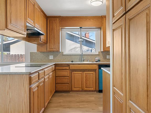 5th image of 1713 Wolverine Way