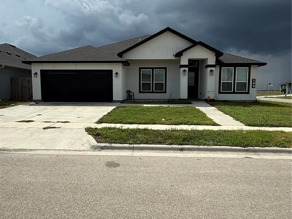100 Speargrass Ln, Odem, TX 78370