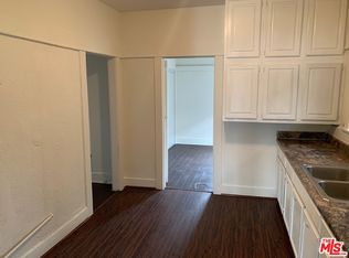 957 W 47th St, Los Angeles, CA 90037