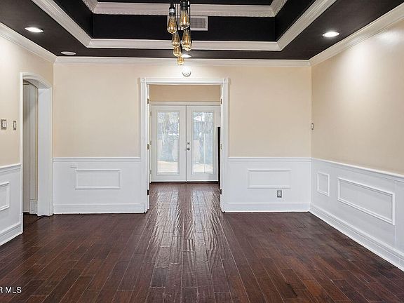 5th image of 624 Mount Cristo Rey Ln