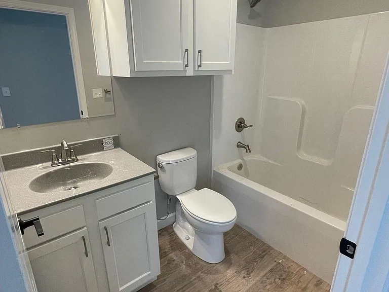 1615 Hill Valley Dr — Photo 4