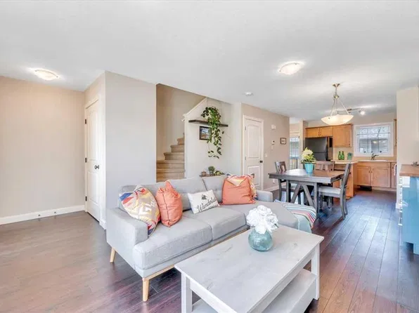 2520 S Eversyde Ave SW, Calgary, AB T2Y 5G8