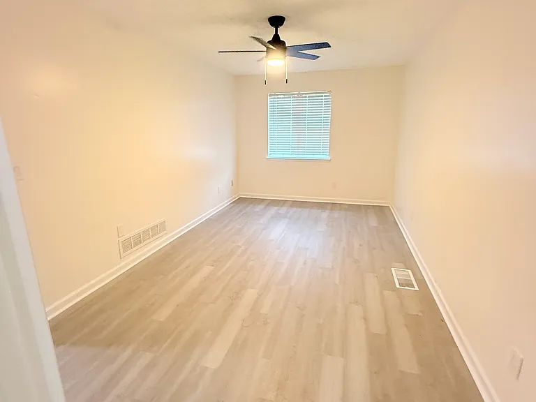 5891 Sheldon Ct #C — Photo 3