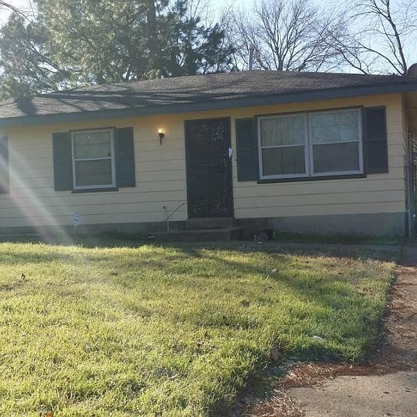 2nd image of 3783 Glenburee St