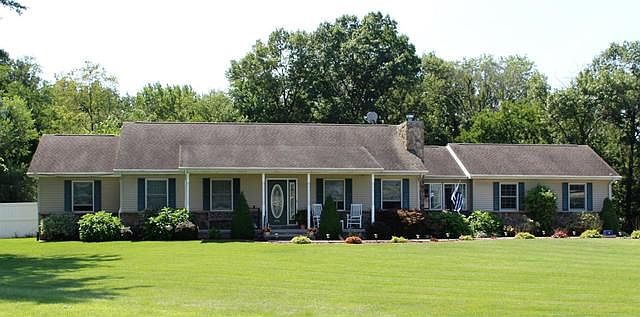 1st image of 840 S Lake Park Ave