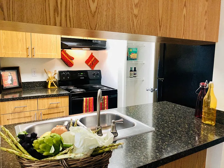 Brookside Manor Apartments — Photo 17