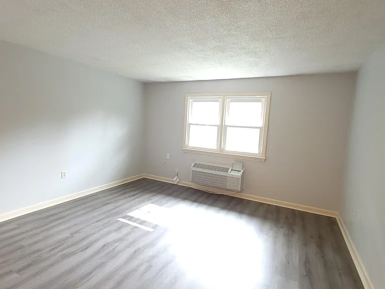 230 Chickering Rd #10 — Photo 11