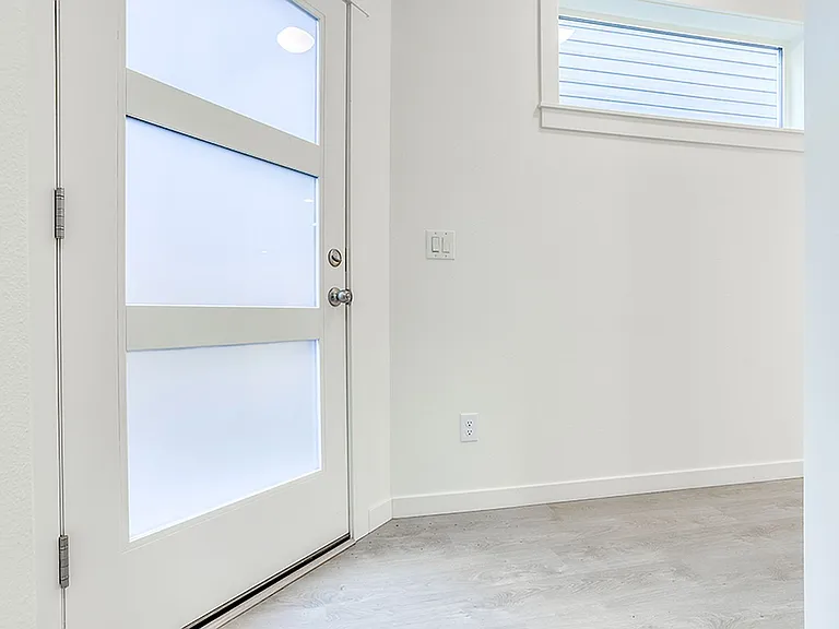 1122 N Auburn Pl — Photo 12