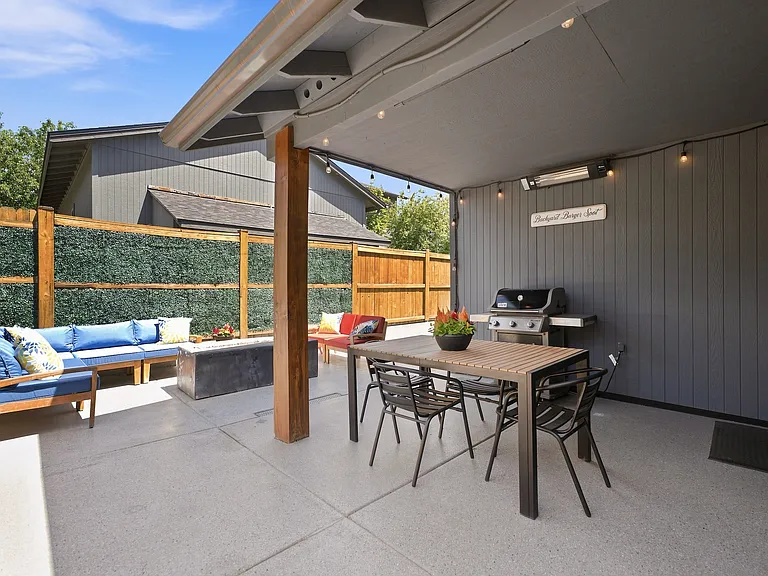 20577 Prospector Loop — Photo 31