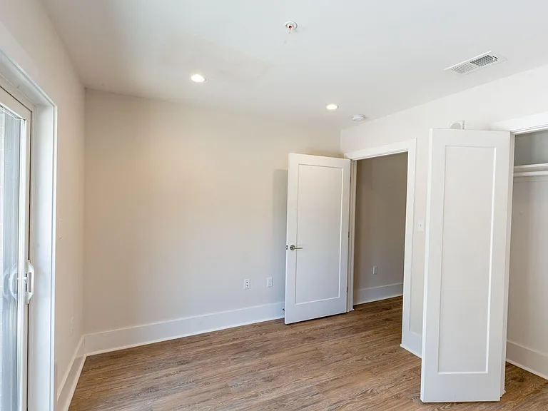 1904 Irving St NE #204 — Photo 3