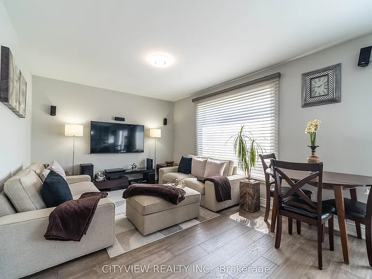 2330 Grand Oak Trl — Photo 9