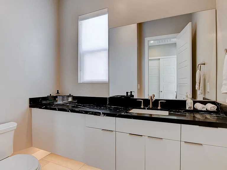 5289 Feathertop Dr — Photo 32