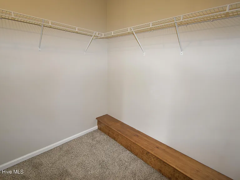 309 Kenilworth Pl — Photo 18